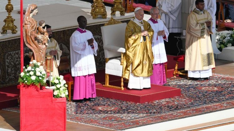 El Papa León XIV preside la Santa Misa