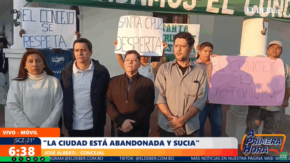 Concejales en manifestación 