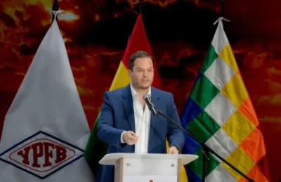 El presidente de YPFB desmiente rumores sobre su viaje y afirma que regresará al país el jueves