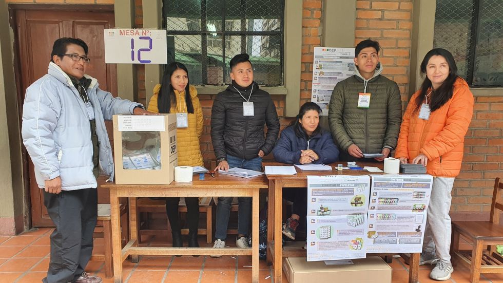 Jurados electorales durante la votación del pasado 17 de agosto. 