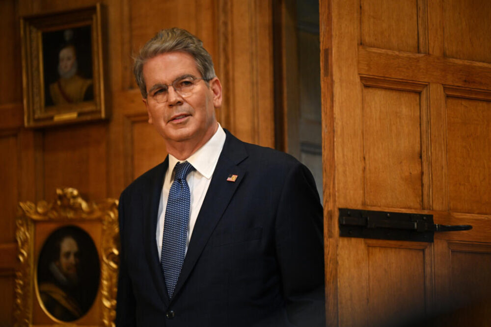 Scott Bessent, secretario del Tesoro de EEUU, durante una rueda de prensa del presidente Donald Trump y el primer ministro británico, Keir Starmer, el 18 de septiembre de 2025 en Aylesbury, en el centro de Inglaterra