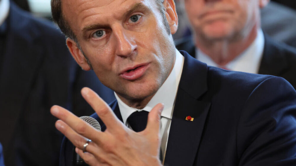 El presidente francés, Emmanuel Macron, habla durante un evento en Nueva York al margen de la Asamblea General de la ONU en Nueva York, el 25 de septiembre de 2025