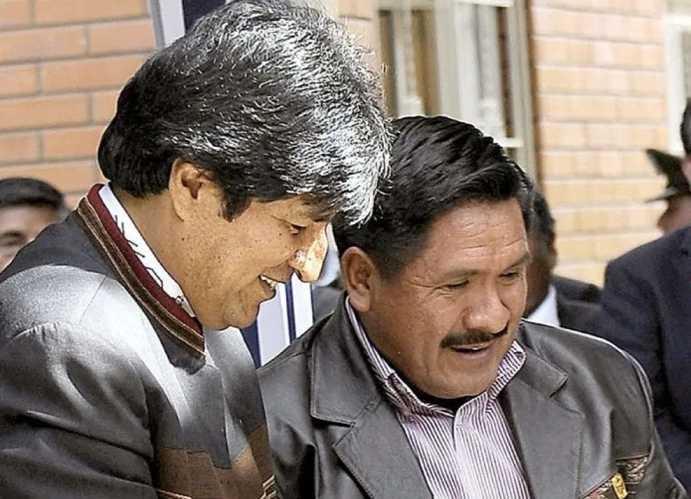 Evo Morales y su exjefe antidrogas, Felipe Cáceres. Foto: Archivo de Correo del Sur