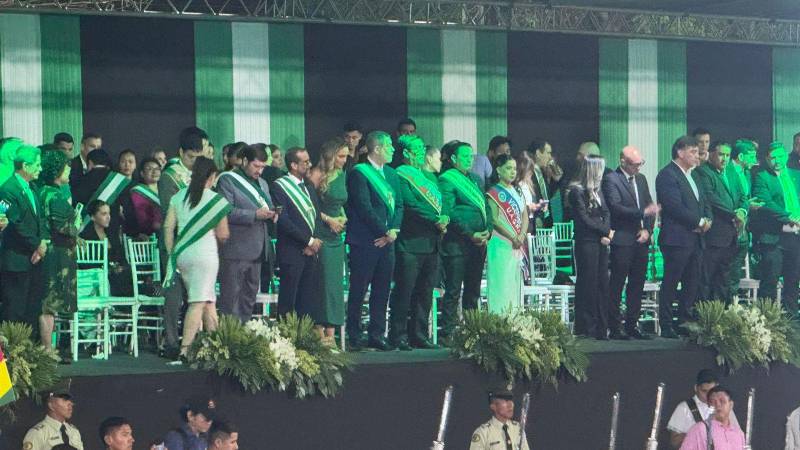 El gobernador de Santa Cruz, Luis Fernando Camacho, en el palco. El gobernador de Santa Cruz, Luis Fernando Camacho, en el palco.