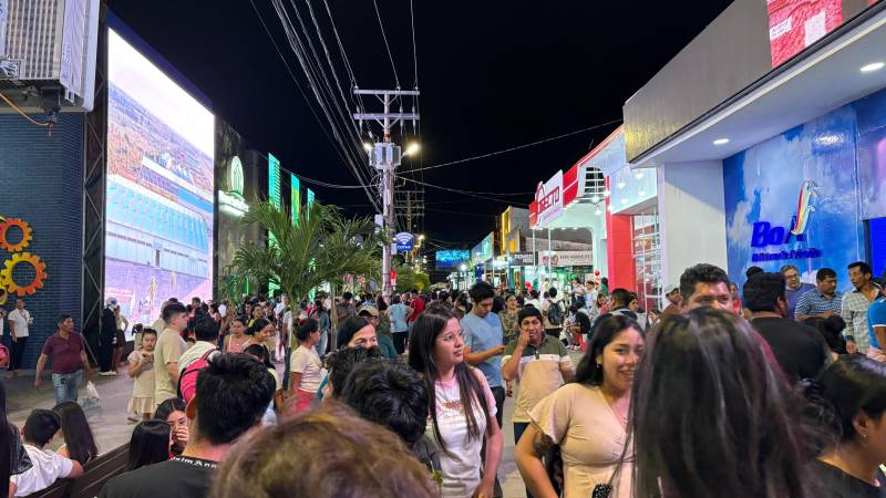 Familias enteras visitarons la Expocruz 2025. Familias enteras visitarons la Expocruz 2025.