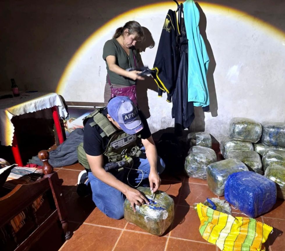 FELCN incauta 12 paquetes de marihuana en Bermejo