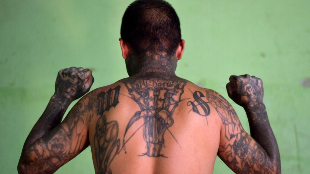 Un exmiembro de la pandilla Mara Salvatrucha, fotografiado el 21 de mayo de 2019 en la prisión de Santa Ana, en El Salvador