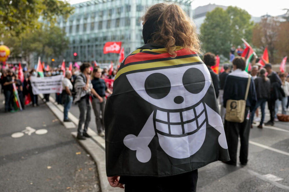 La bandera de Luffy se asemeja a la clásica Jolly Roger pirata
