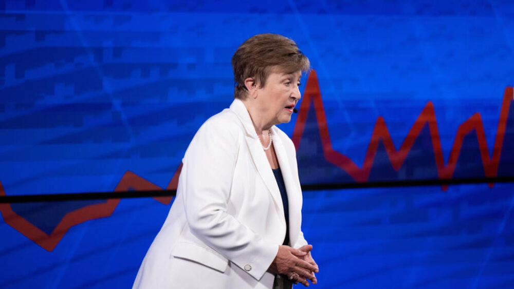Kristalina Georgieva, directora gerente del FMI, habla durante el discurso inaugural previo a las reuniones anuales del FMI y del Banco Mundial, el 8 de octubre de 2025 en Washington