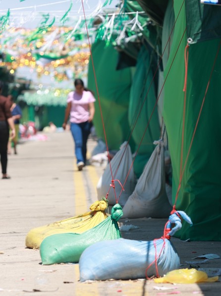 Feria de Alasita: La precariedad en juegos mecánicos revela falta de control y expone a visitantes