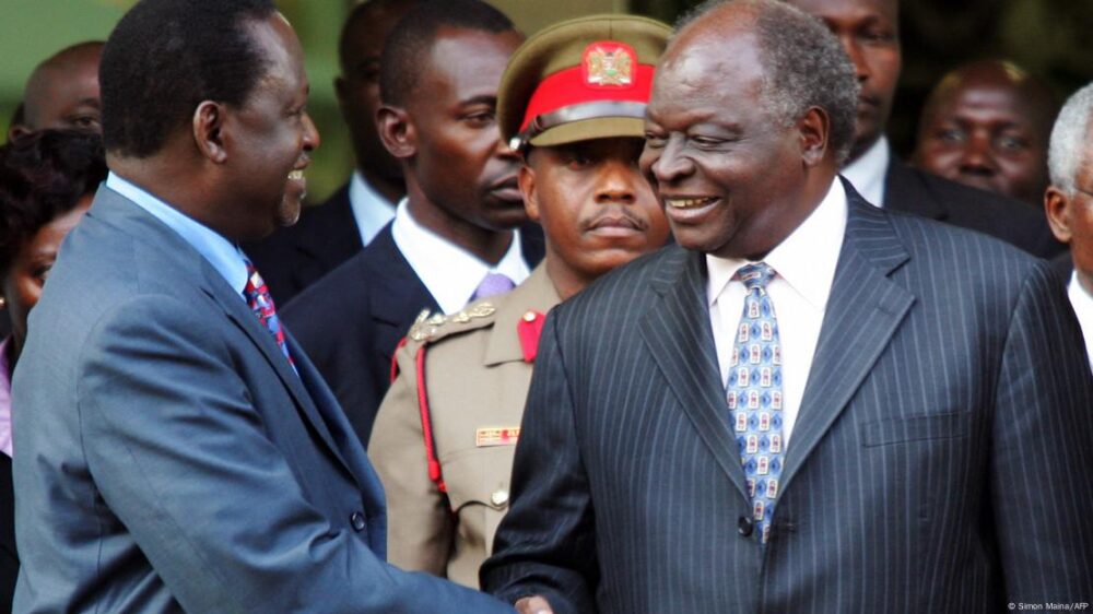 Kenia, Nairobi, 2008 | Primer encuentro entre Mwai Kibaki y Raila Odinga tras las elecciones de 2007.