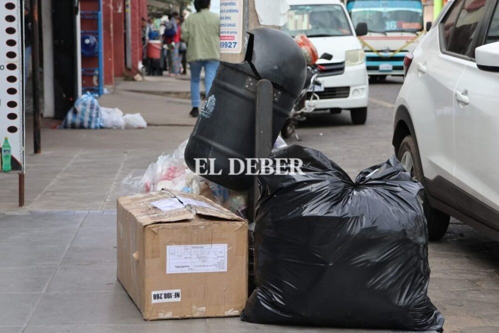 Alcaldía: "Los servicios municipales sólo operan al 30% por la falta de combustible"