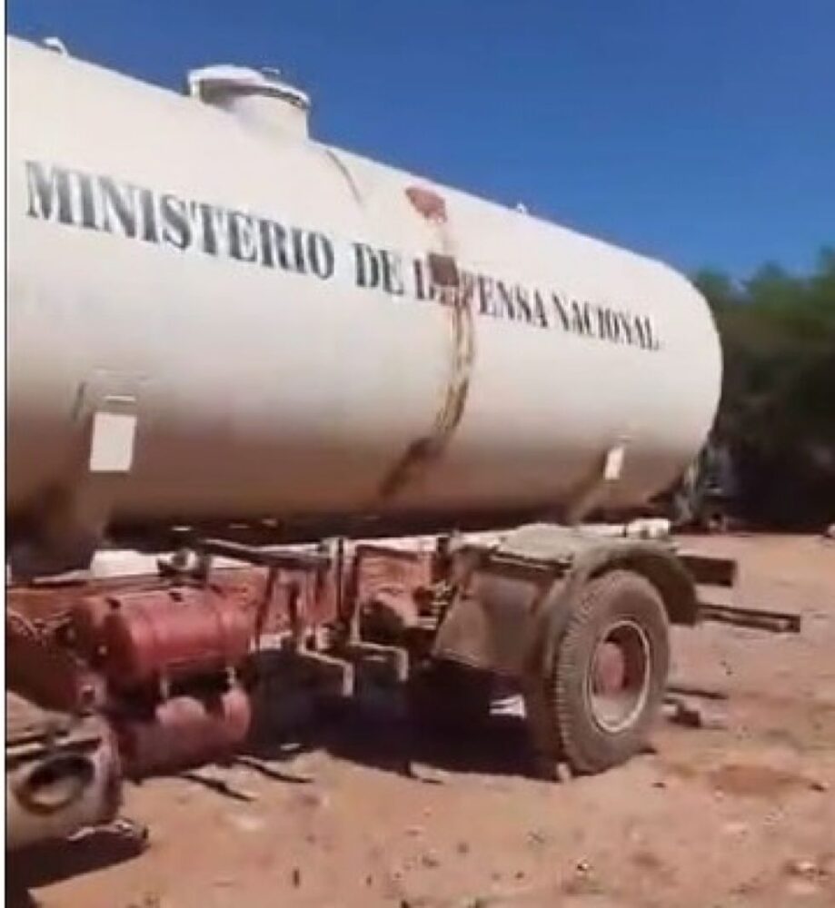Villa Montes: Denuncian el abandono de una cisterna prestada  Villa Montes: Denuncian el abandono de una cisterna prestada