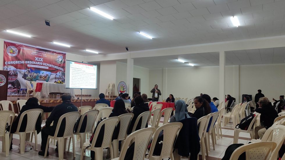 Magisterio urbano pide abrogar Ley 070 y revisar la descentralización Magisterio urbano pide abrogar Ley 070 y revisar la descentralización