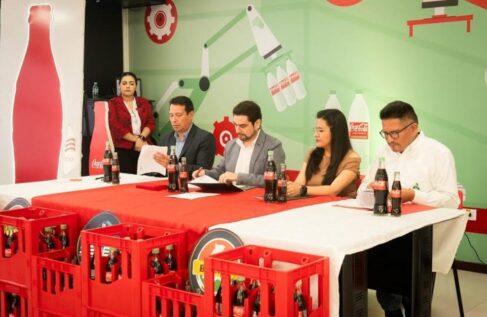 Embol y Envibol firman contrato para la provisión de más de 4 millones de botellas