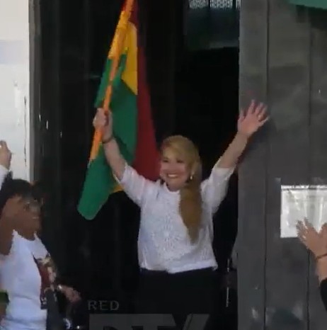 VIVO: Jeanine Añez recupera su libertad