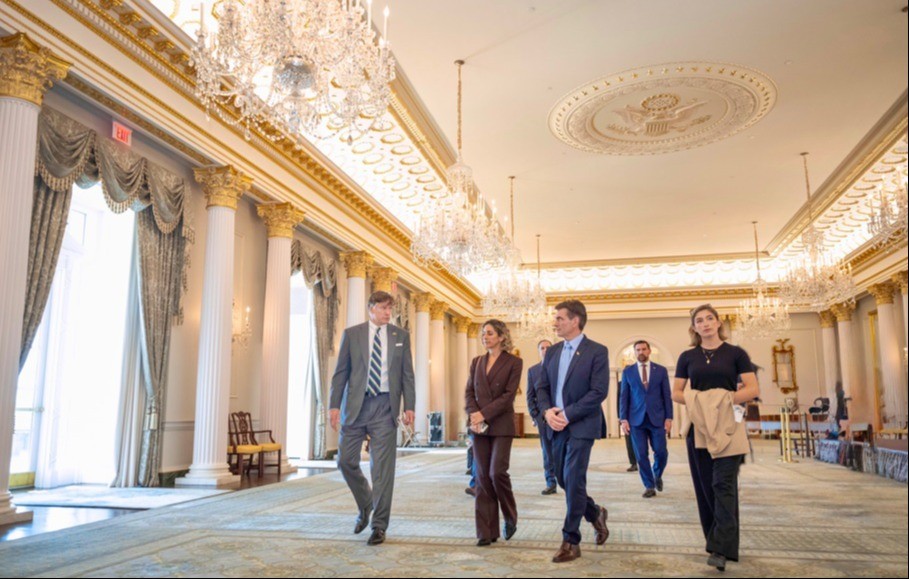 Subsecretario de Estado de EEUU aplaude que se retome la amistad con Bolivia "tras 20 años de distanciamiento"