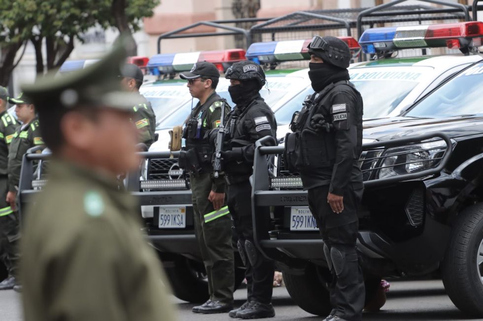 Efectivos policiales en una formación.