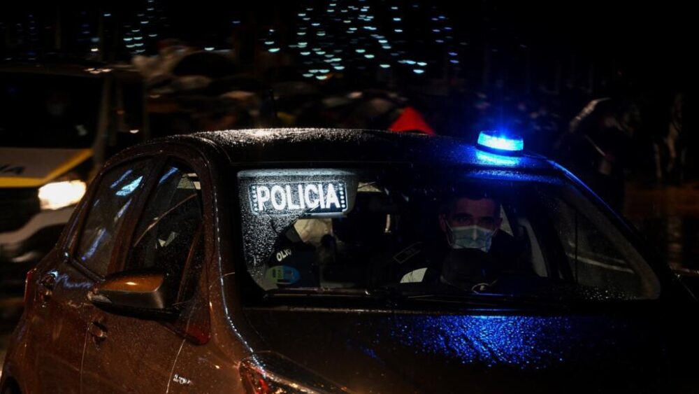 Un vehículo de la policía, fotografiado en Madrid el 5 de enero de 2022