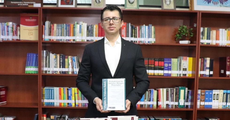 El chuquisaqueño Freddy Vidovic, abogado de Lara, es nombrado ministro de Justicia