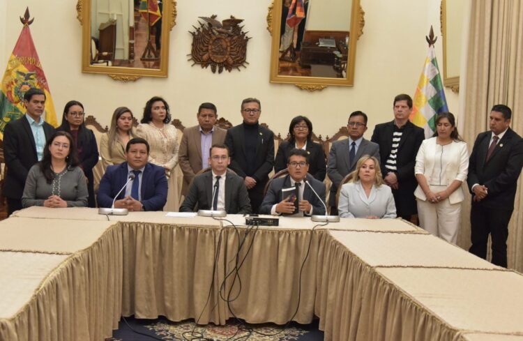 Conferencia de prensa de los magistrados y consejeros del Órgano Judicial.