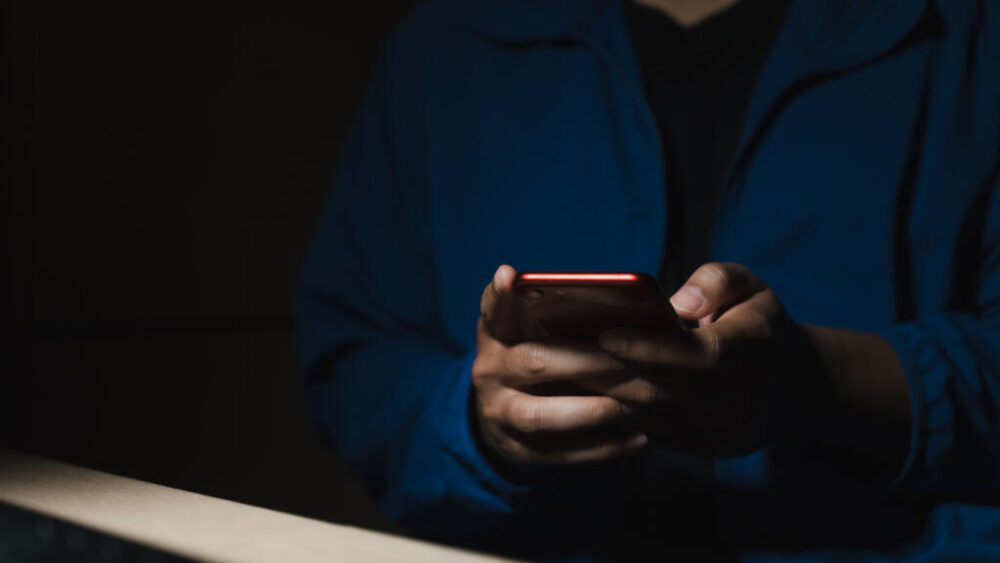 La propaganda yihadista llega a los jóvenes a través de las redes sociales (Ilustración)