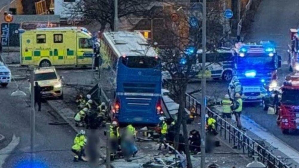 Imagen en las redes sociales del autobús tras el accidente en el que han muerto varias personas y otras han resultado heridas.