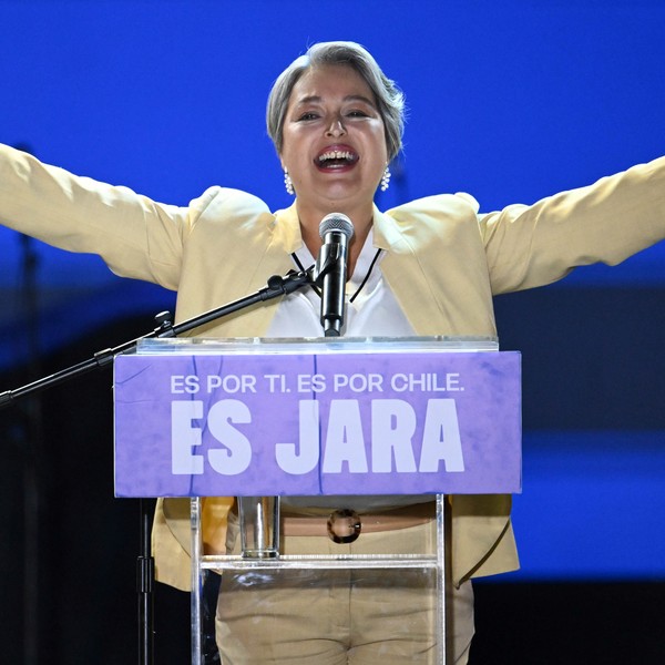 Jeannette Jara ganó en la primera instancia y ahora inicia su campaña para el balotaje. Foto: Xinhua