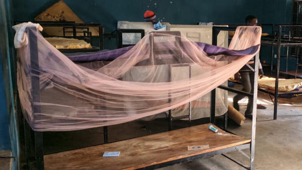 Camas vacías en la escuela católica de St. Mary de la localidad de Papiri, en el centro de Nigeria, tomada el 21 de noviembre de 2025 por el reverendo Bulus Dauwa Yohanna y compartida con la AFP