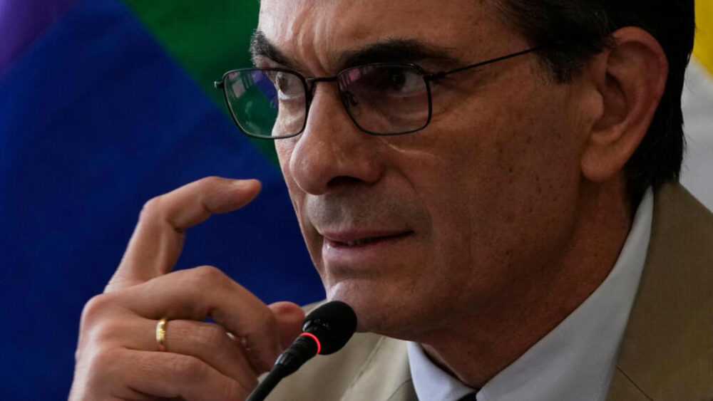 El presidente boliviano, Rodrigo Paz, ofrece una conferencia de prensa en el palacio presidencial en La Paz, Bolivia, el martes 25 de noviembre de 2025.