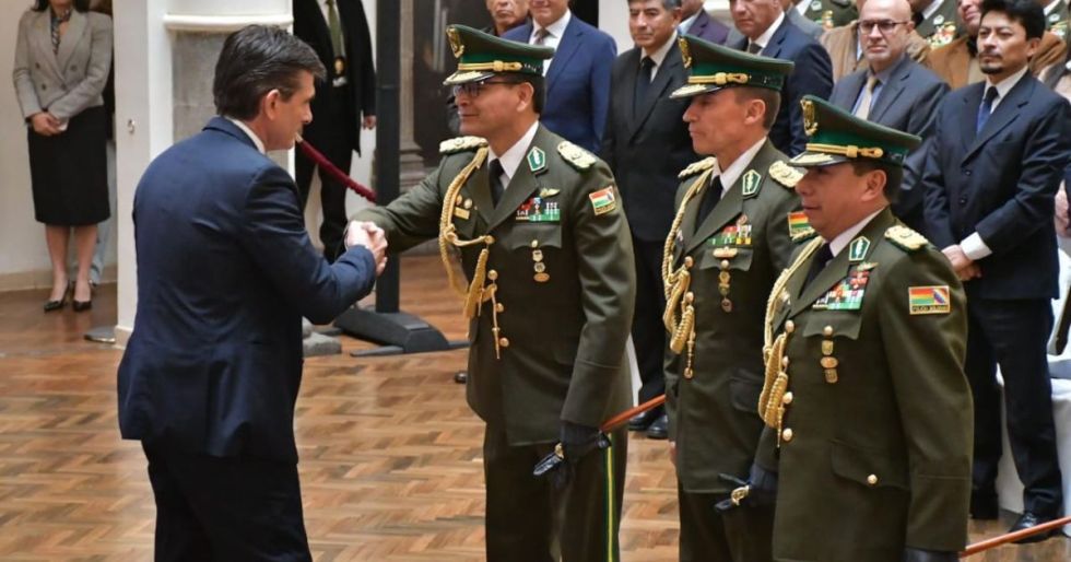 Posesión del Alto Mando Pollicial