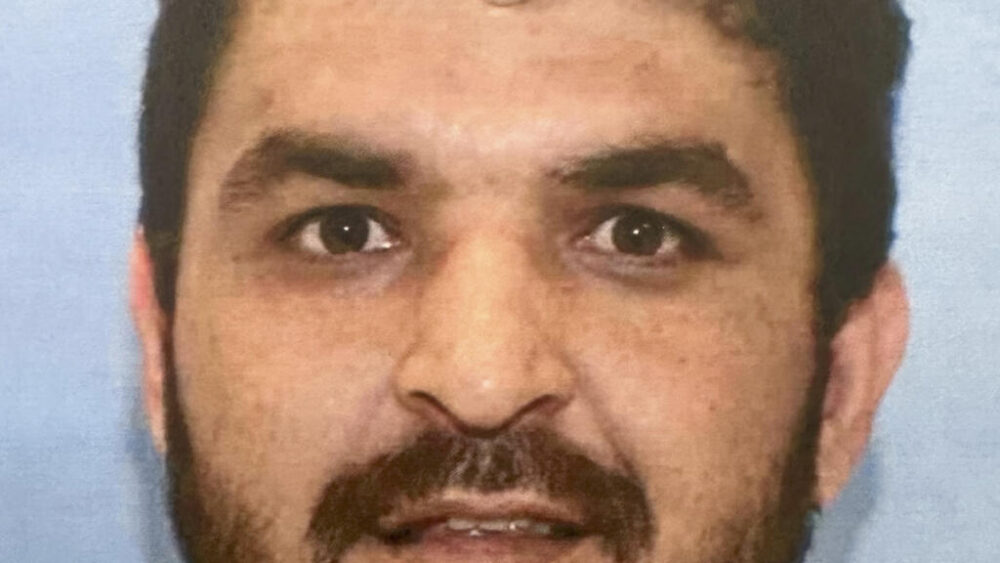 El afgano Rahmanullah Lakanwal, de 29 años, sospechoso del tiroteo contra la Guardia Nacional de EEUU en Washington, en una imagen difundida el 28 de noviembre de 2025 por la Oficina del Fiscal