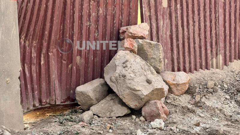 El material daño una vivienda en Bajo Llojeta. El material daño una vivienda en Bajo Llojeta.