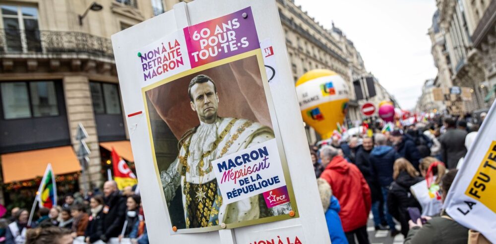 Francia: Macron quiere una "etiqueta de confianza" para la prensa y desata críticas de censura