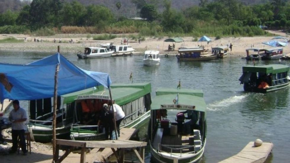 Comerciantes argentinos rechazan el límite de compras impuesto en Bermejo