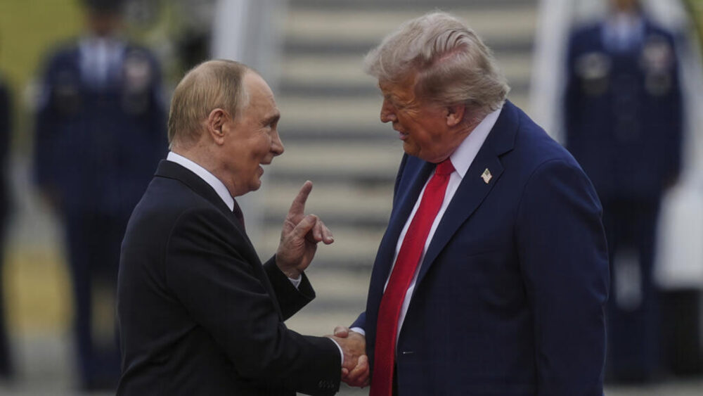 Los presidentes Putin y Trump. Rusia estima que la nueva estrategia de seguridad de Estados Unidos es "globalmente conforme" a la visión de Moscú