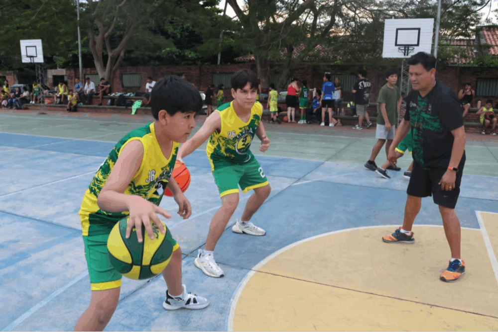 Luis Arias: “Al baloncesto lo sostienen los padres, no las autoridades”