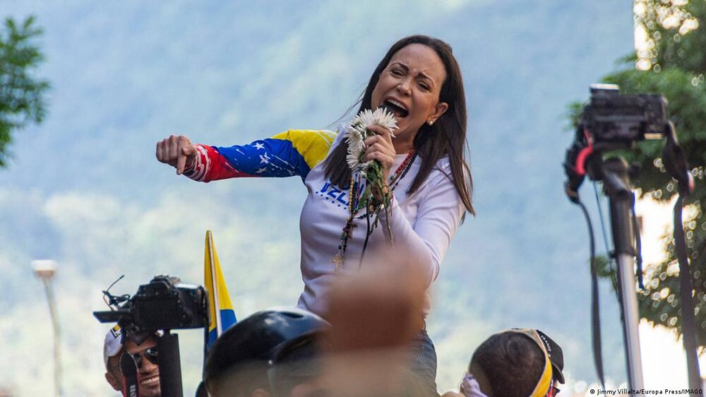 La líder opositora venezolana María Corina Machado durante protestas en Caracas. La líder opositora venezolana María Corina Machado durante protestas en Caracas.