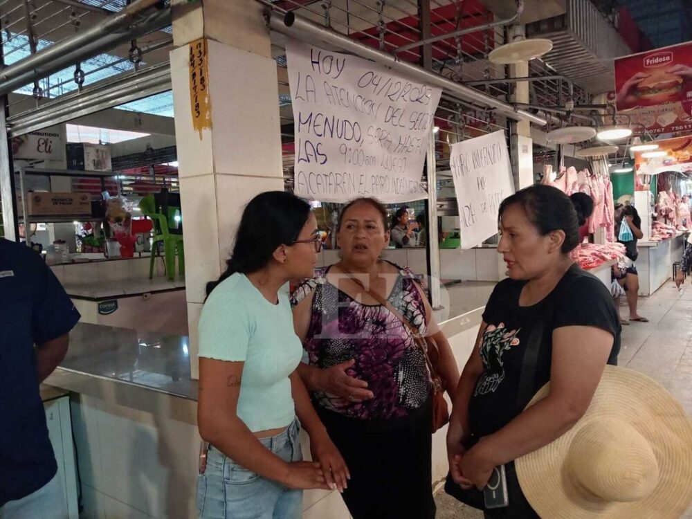 Santa Cruz: Comerciantes de menudencias presionan por rebaja de precios a frigoríficos y mantienen paro- Santa Cruz: Comerciantes de menudencias presionan por rebaja de precios a frigoríficos y mantienen paro