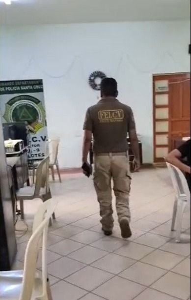 Invitado a fiesta de kínder viola a una adolescente y policía pide dinero por investigar el caso- Invitado a fiesta de kínder viola a una adolescente y policía pide dinero por investigar el caso