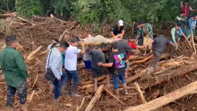 “10 comunidades efectadas, 3 fallecidos”, dice el vicepresidente Lara y pide apoyo urgente para El Torno