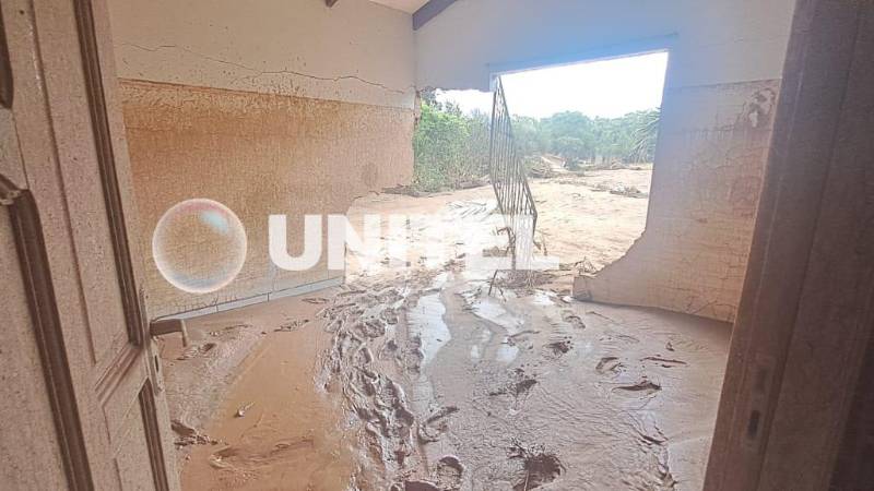 El agua y el lodo provocó que cedan muros de viviendas y la pareja que la habitaba está desaparecida El agua y el lodo provocó que cedan muros de viviendas y la pareja que la habitaba está desaparecida