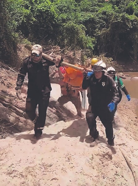“Salgan, dejen todo”: la voz que salvó vidas, donde siguen aislados sin luz ni agua- “Salgan, dejen todo”: la voz que salvó vidas, donde siguen aislados sin luz ni agua