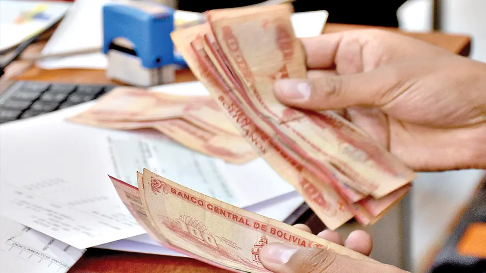 Imagen referencial de billetes bolivianos./ NOÉ PORTUGAL
