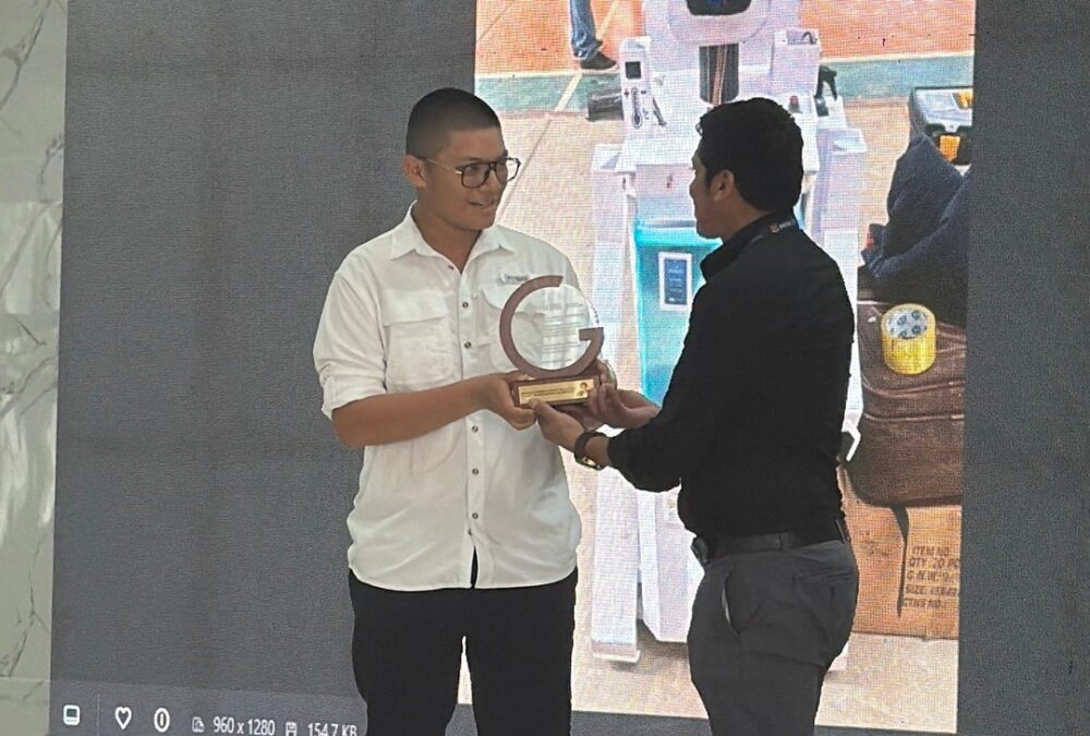 Educación cruceña cierra gestión y reconoce a estudiantes que brillaron en el país y el mundo- Educación cruceña cierra gestión y reconoce a estudiantes que brillaron en el país y el mundo