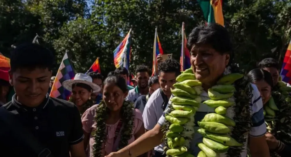 Evo Morales con seguidores en el Chapare. Foto: The New York Times