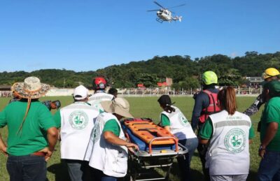 Médicos suspenden paro para atender el desastre por inundaciones