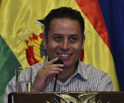 En medio del bloqueo nacional de caminos, Lara dice que «sueña» con ser presidente de Bolivia