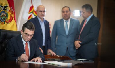 Libre alista ley para ajustar decretos de Paz sobre gasolinazo y presidencia a distancia