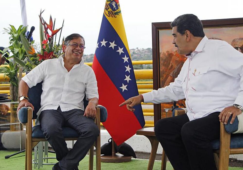 El presidente Petro (izquierda) con Maduro, durante uno de sus encuentros